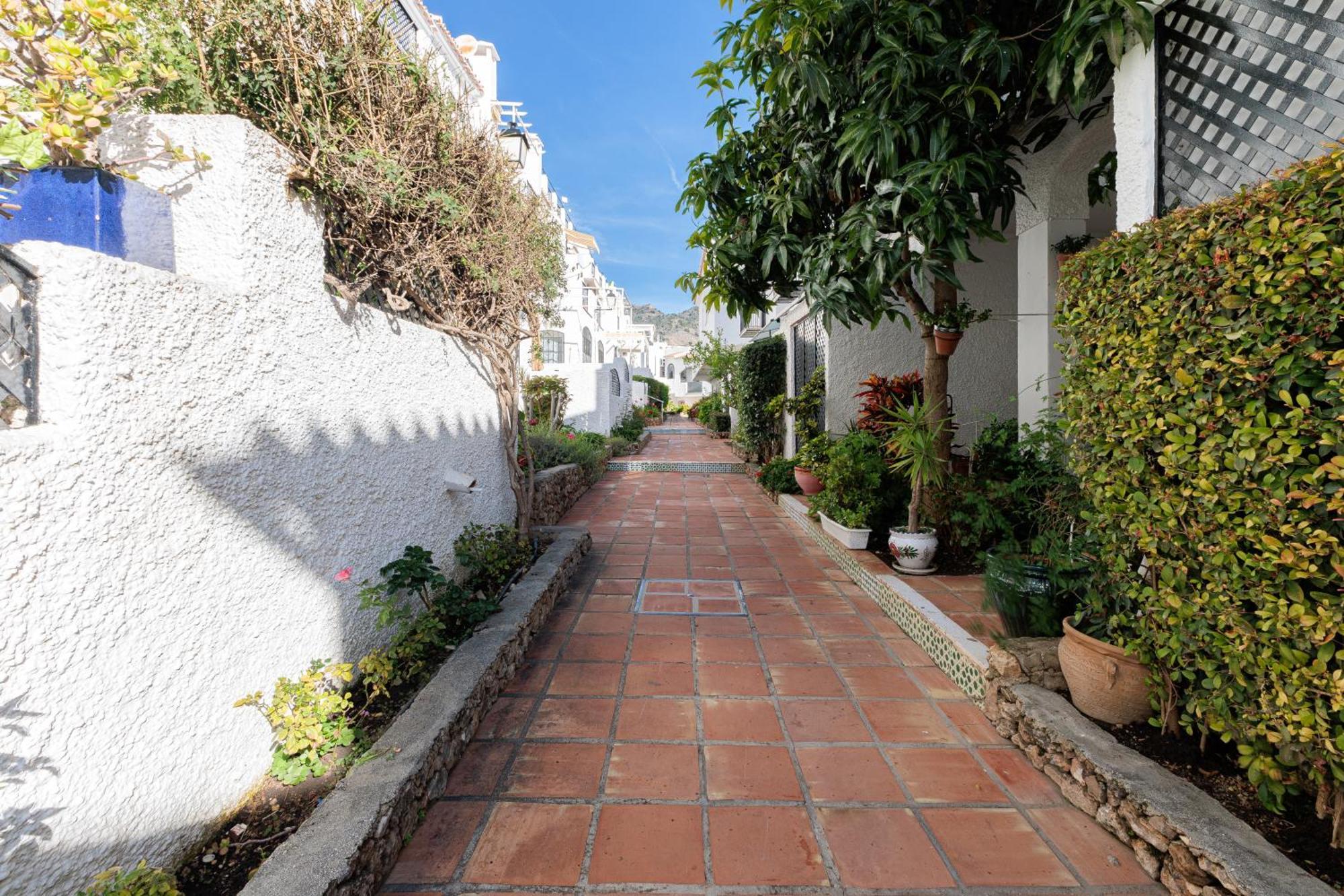 1 Bedroom In Verano Azul, Free Wi-Fi Nerja Exterior photo